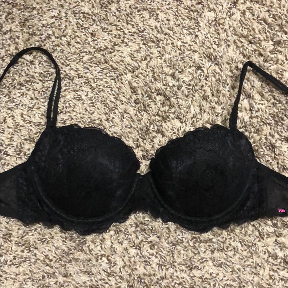 Black VS Pink size 32 C